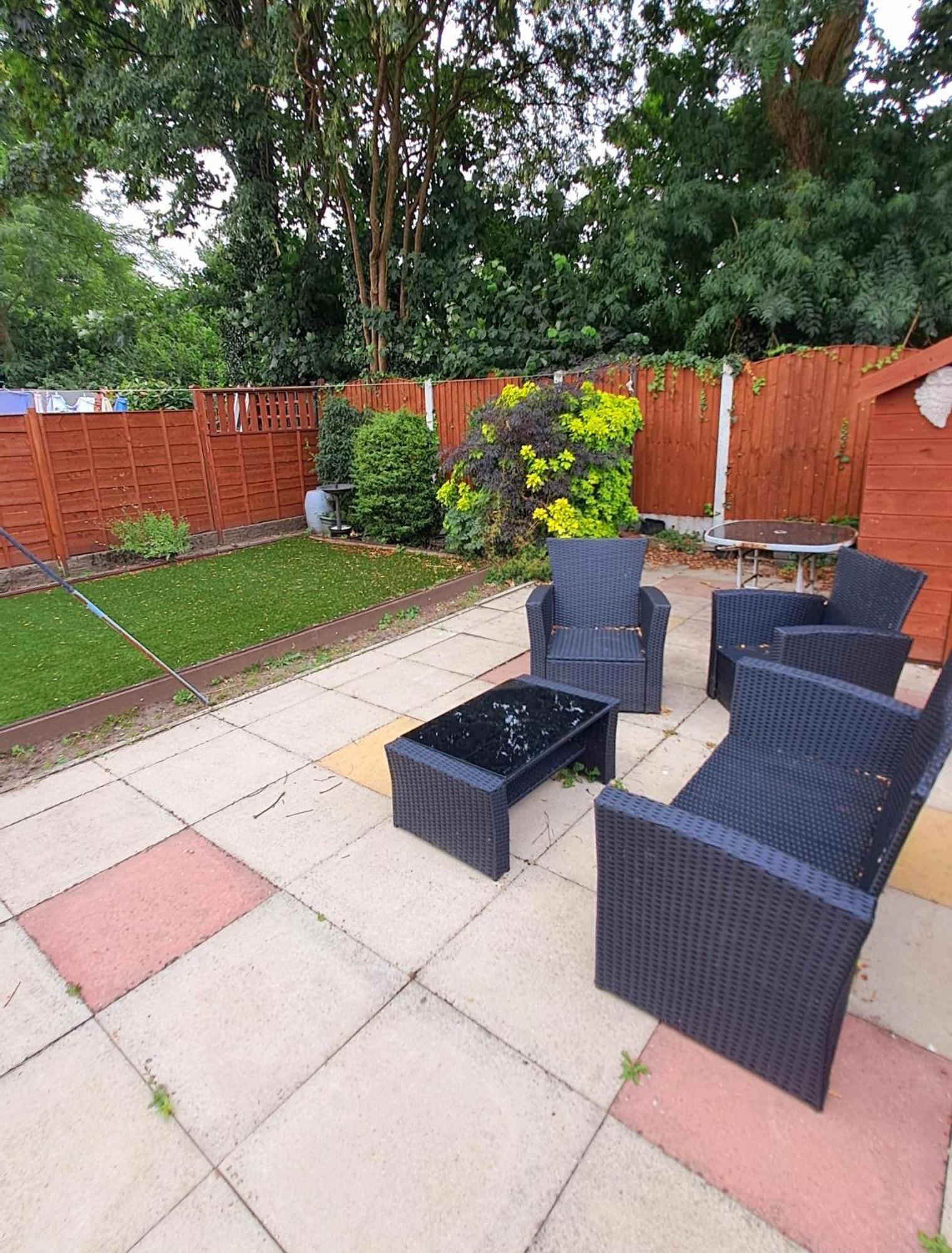 Dalton House - Three Bedroom Property Stretford Free Parking Near The Trafford Centre Манчестер Экстерьер фото