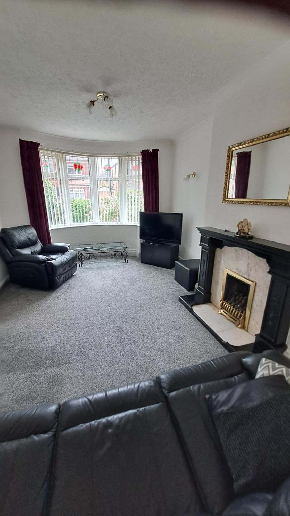 Dalton House - Three Bedroom Property Stretford Free Parking Near The Trafford Centre Манчестер Экстерьер фото